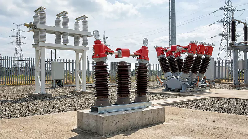 Het verschil tussen stroomonderbrekers en scheidingsschakelaars